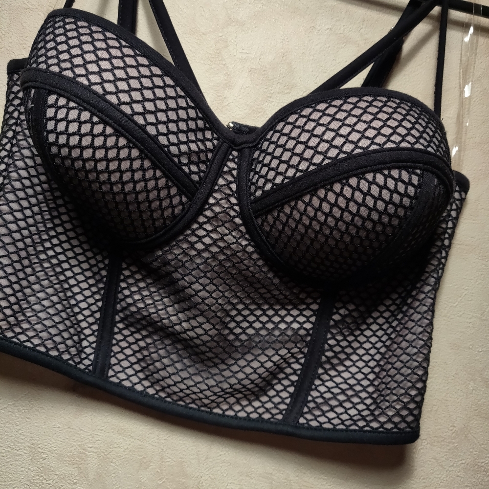 Netted Crop Top - Picture 5 of 5